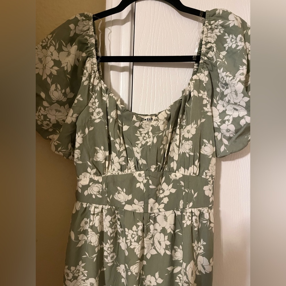 Floral Puff Sleeve Dress